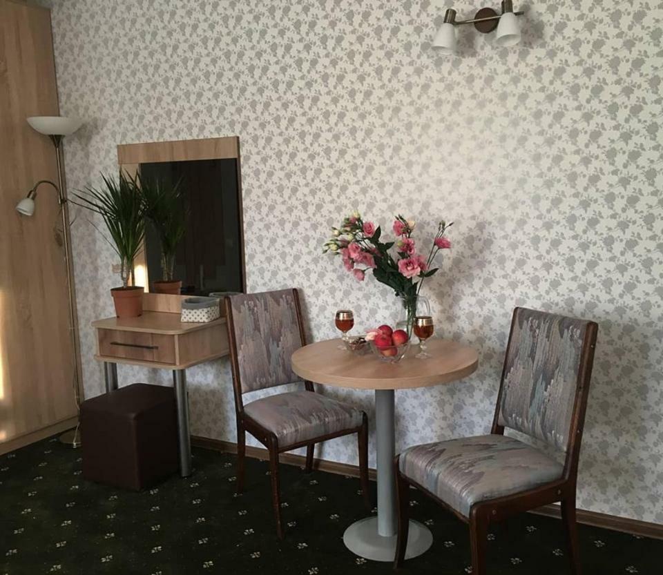 Hotel RioRo Myrhorod Esterno foto