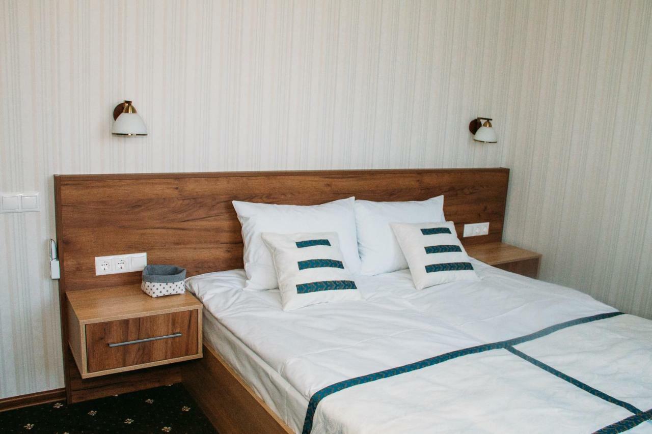 Hotel RioRo Myrhorod Esterno foto