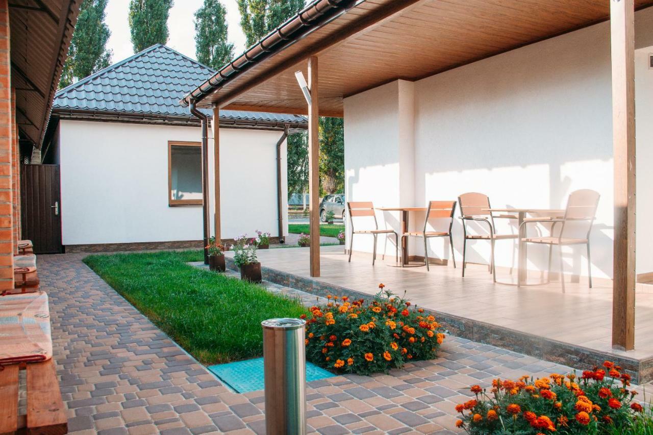 Hotel RioRo Myrhorod Esterno foto
