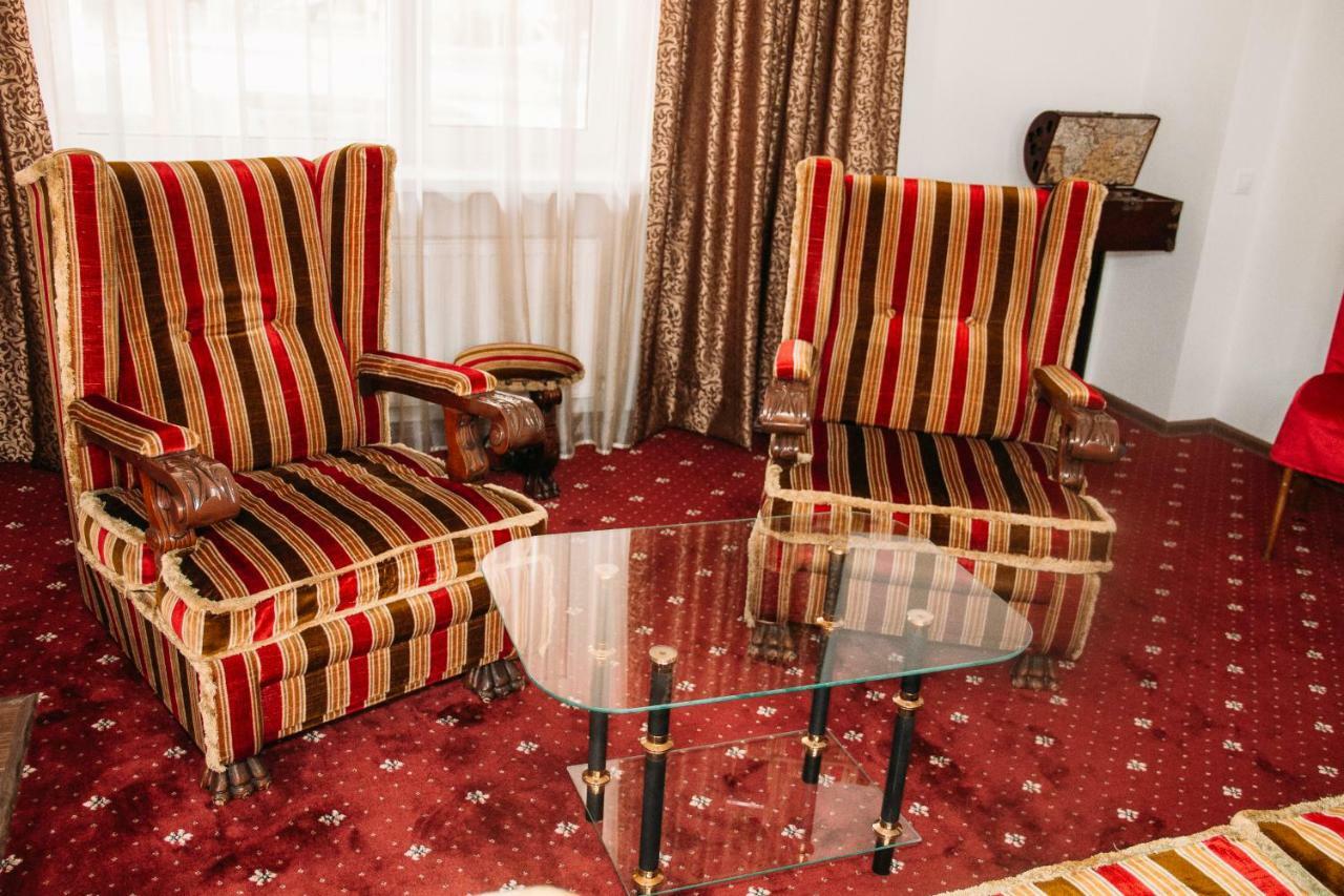 Hotel RioRo Myrhorod Esterno foto