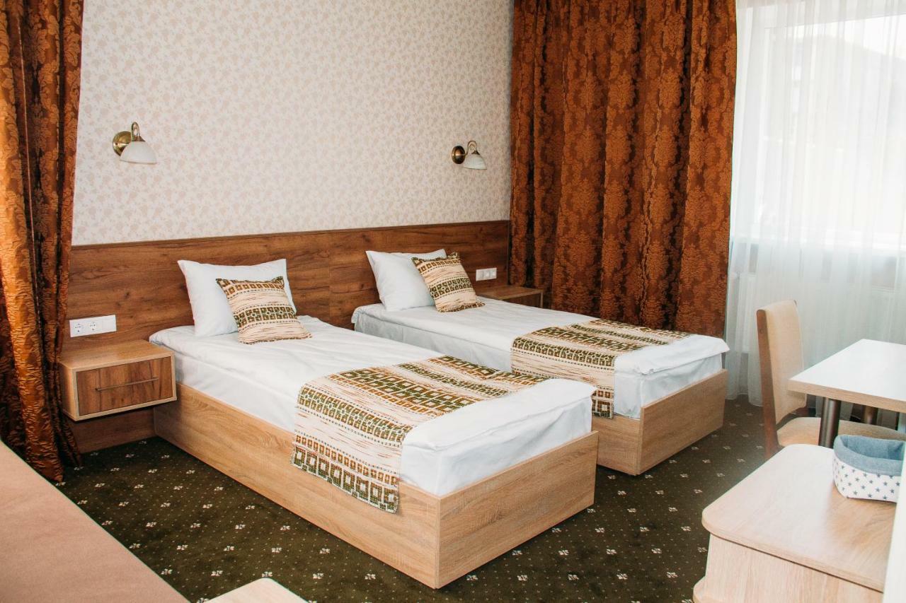 Hotel RioRo Myrhorod Esterno foto
