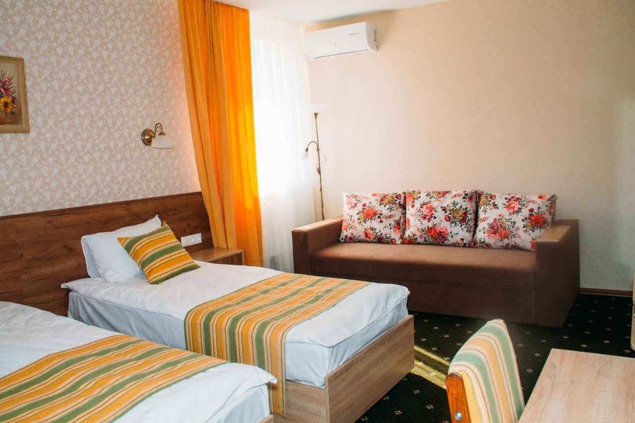 Hotel RioRo Myrhorod Esterno foto