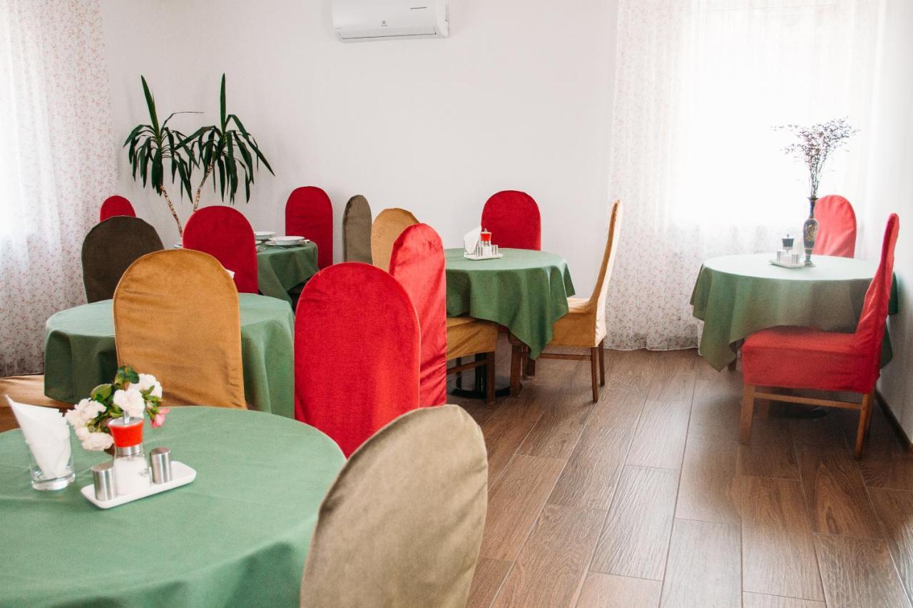 Hotel RioRo Myrhorod Esterno foto
